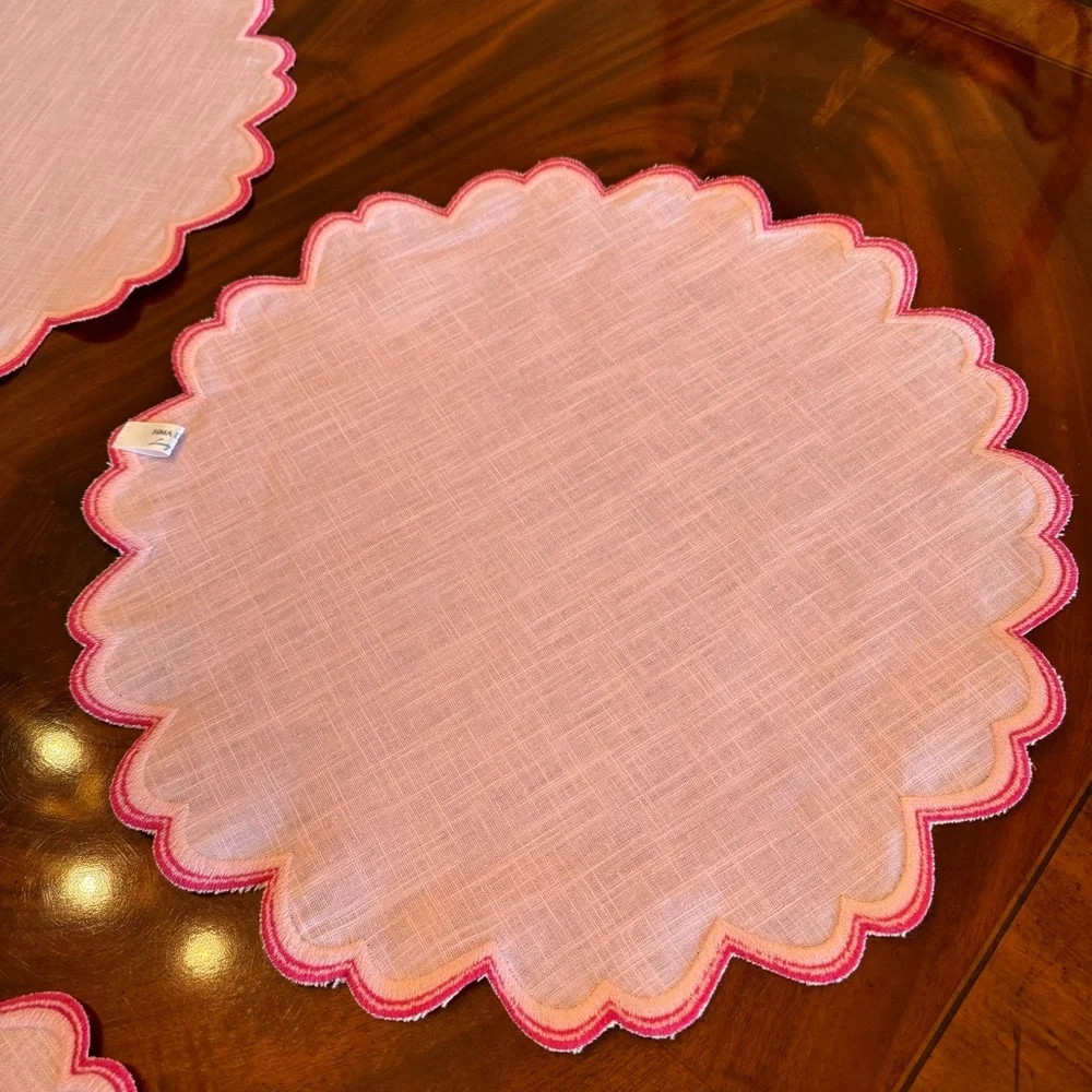 NEW HMA Decor Society Social Pink Linen Scalloped Placemats Set of 4